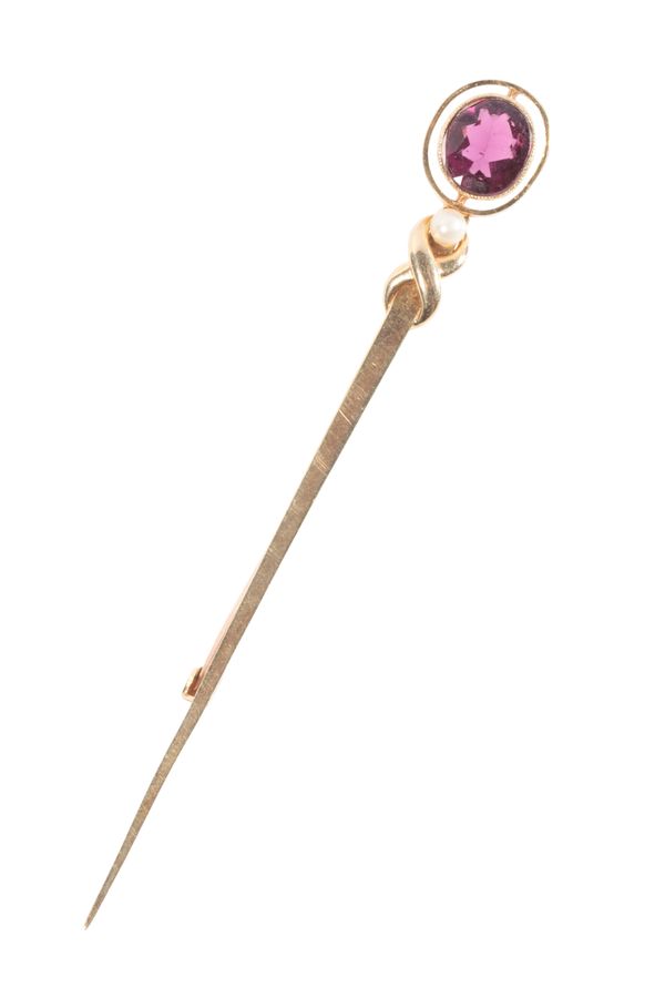 A GEM-SET AND SEED PEARL GOLD BAR BROOCH