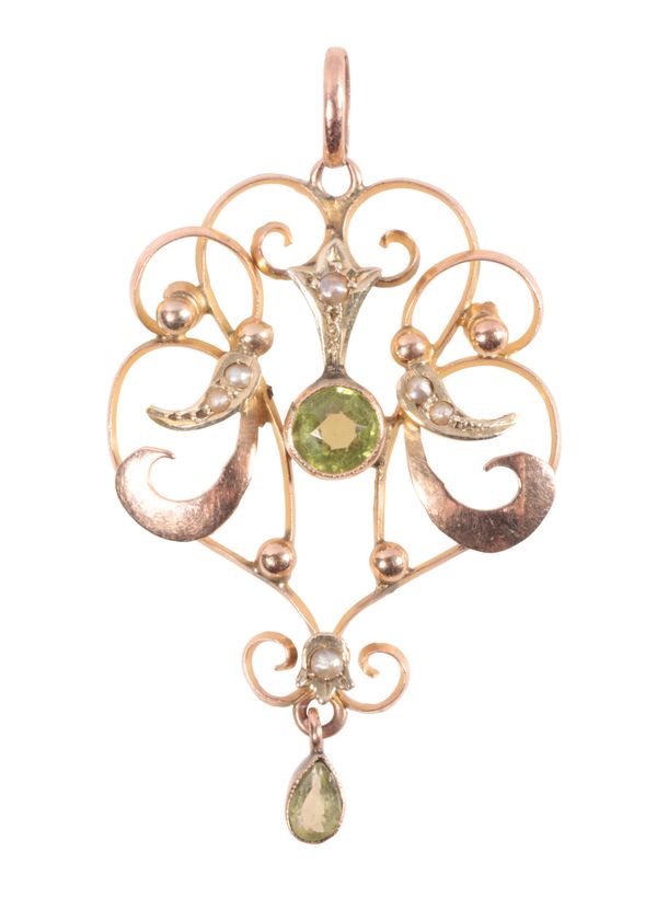 AN EDWARDIAN PERIDOT AND SEED PEARL PENDANT