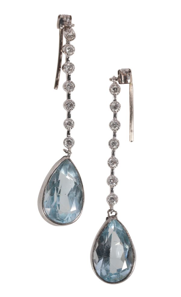 A PAIR OF AQUAMARINE AND DIAMOND CHANDELIER EARRINGS,