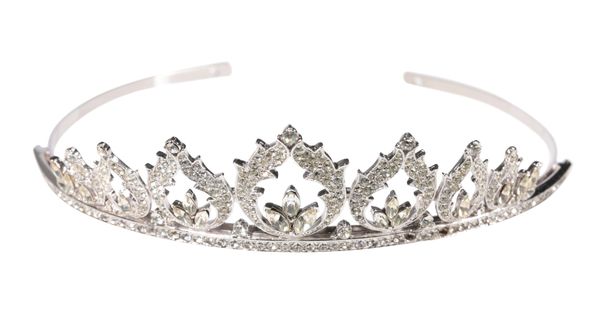 A 1960'S CLEAR PASTE TIARA