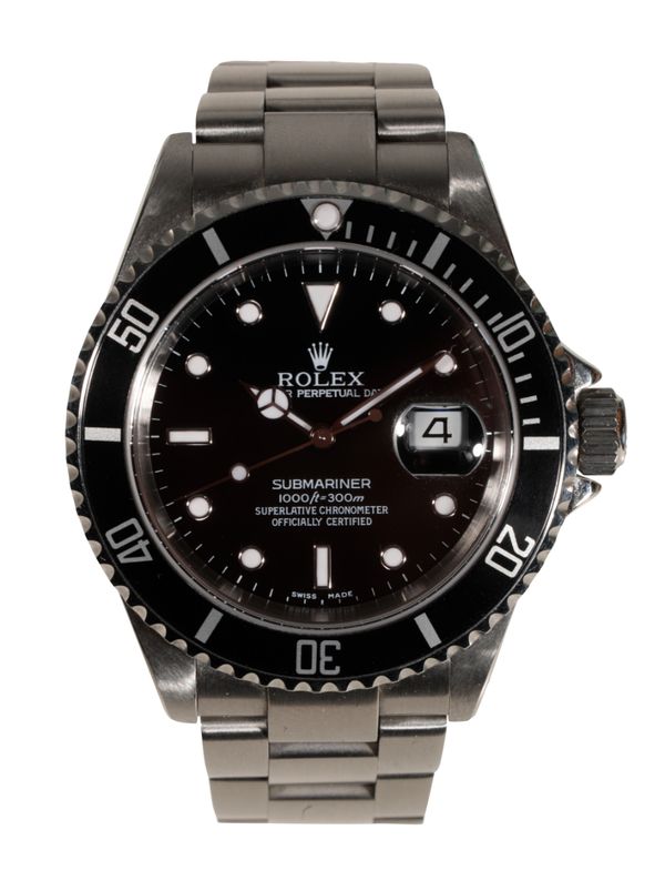 ROLEX: A SUBMARINER STAINLESS STEEL GENTLEMAN'S BRACELET WATCH