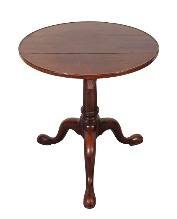 A MAHOGANY TRIPOD TABLE