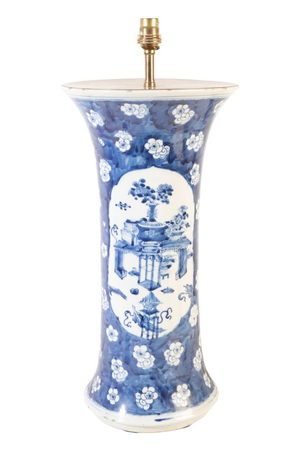 A CHINESE BLUE AND WHITE BLOSSOM VASE