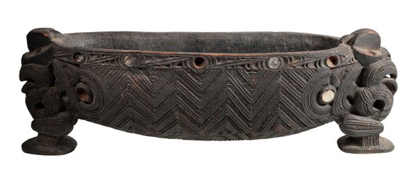 A POLYNESIAN CARVED WOOD BOWL