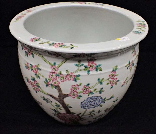 A CHINESE  PORCELAIN JARDINIERE