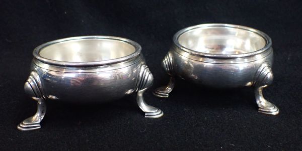 A PAIR OF MID-18TH CENTURY SILVER SALTS