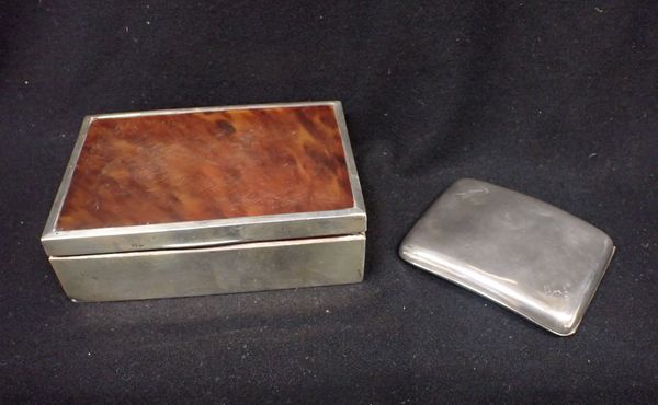 A SILVER AND TORTOISESHELL CIGARETTE BOX WITH A SILVER CIGARETTE CASE