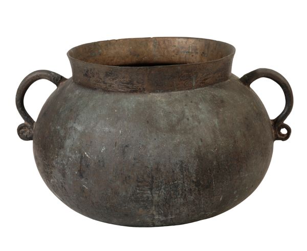 AN EARLY BRONZE CAULDRON,