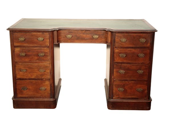 AN EDWARDIAN MAHOGANY PEDESTAL DESK