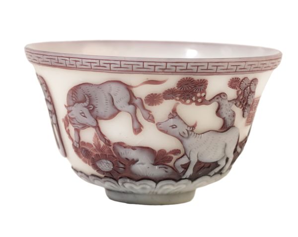 A PEKING RED-OVERLAID GLASS BOWL,