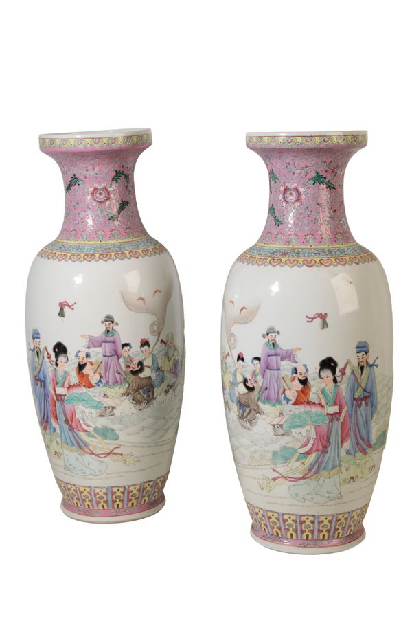 A PAIR OF CHINESE FAMILLE ROSE VASES,