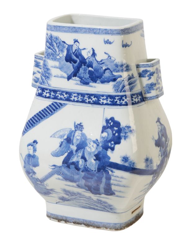 A CHINESE “ ARCHAISTIC” PORCELAIN VASE