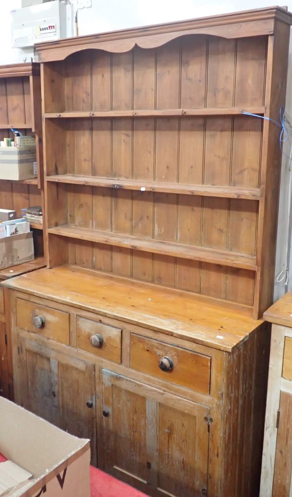 A LATE VICTORIAN COUNTRY DRESSER