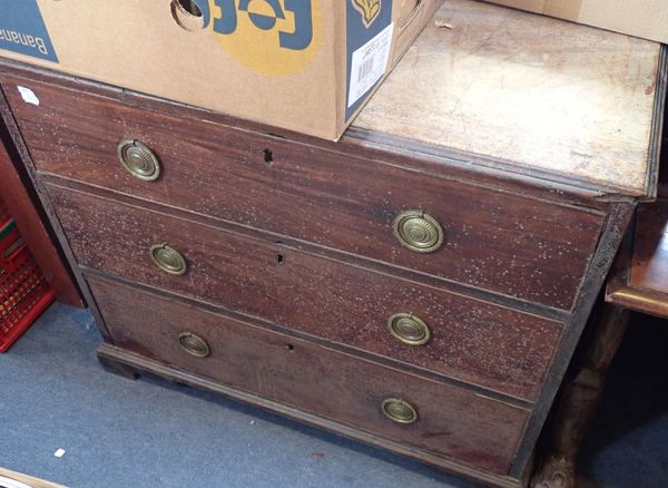 EARLY 19th CENTURY CHEST OF DRAWERS