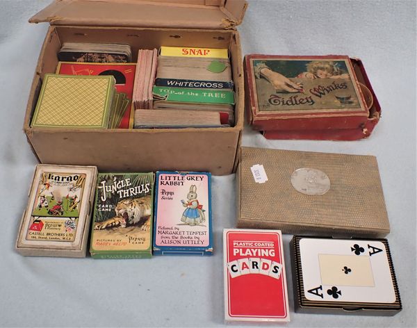 A COLLECTION OF VINTAGE PLAYING CARDS