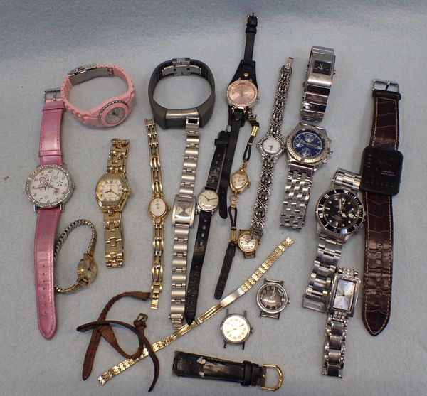 A COLLECTION OF WRISTWATCHES