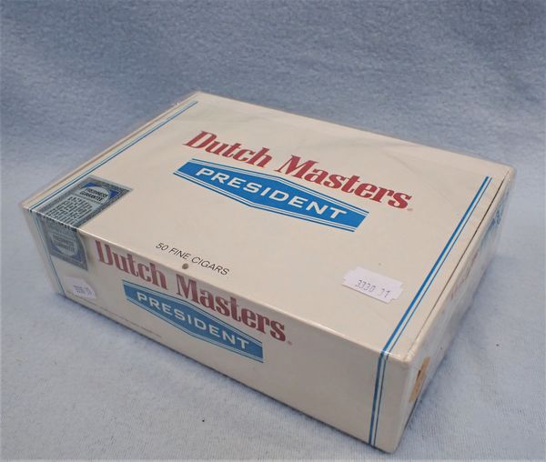 AN UNOPENED BOX OF 50 DUTCH MASTERS 'PRESIDENT' CIGARS