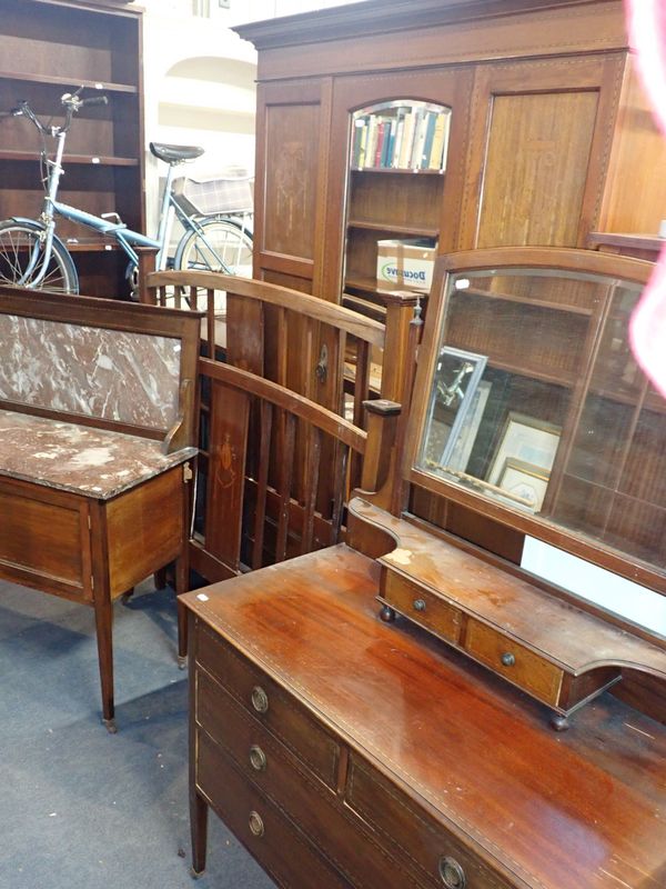 AN EDWARDIAN MAHOGANY SHERATON REVIVAL PART BEDROOM SUITE