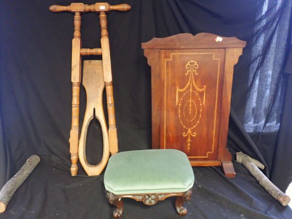 A VICTORIAN MAHOGANY FOOTSTOOL,