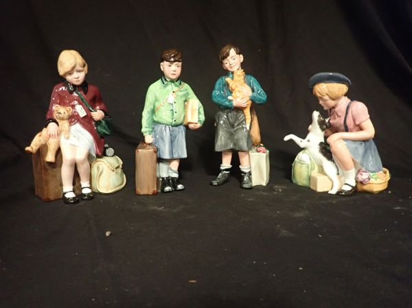 ROYAL DOULTON: A 'WELCOME HOME' FIGURE