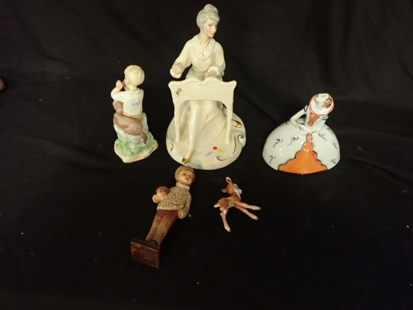 ROYAL DOULTON: THE ENCHANTMENT COLLECTION MUSICAL FIGURE