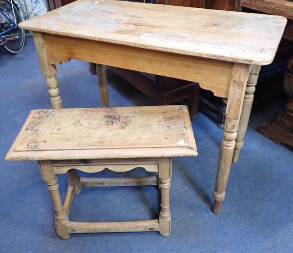 A STRIPPED PINE JOINT STOOL