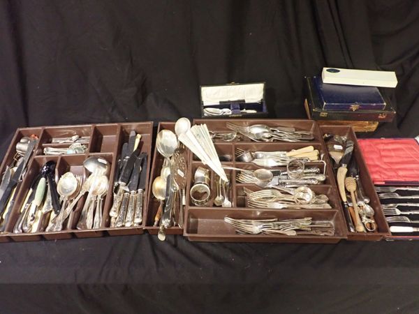 A COLLECTION OF SILVER PLATED AND OTHER CUTLERY