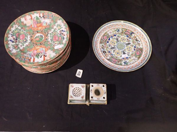 A SMALL COLLECTION OF CHINESE CERAMICS