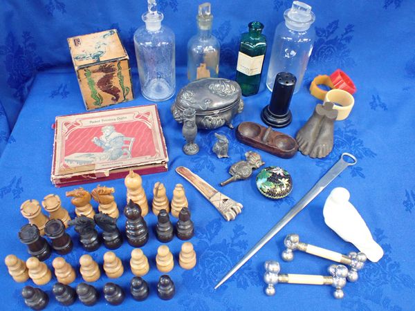 A PART CHESS SET, A VICTORIAN PRINTING SET