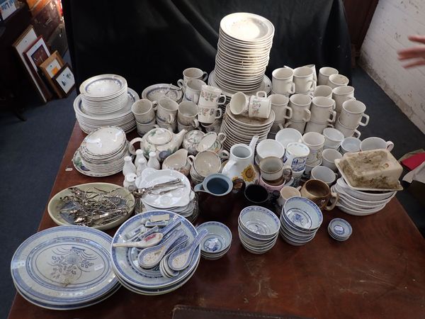A COLLECTION OF 'RICE' BOWLS, ESCARGOT SERVERS, AND OTHER CERAMICS