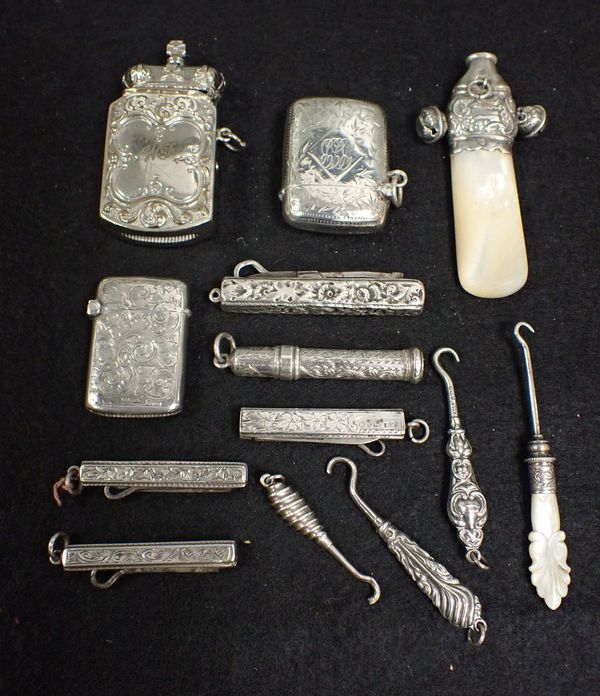 A COLLECTION OF SMALL SILVER