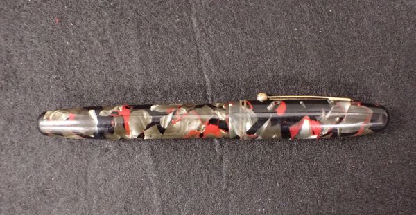 A VINTAGE 'PARKETTE' FOUNTAIN PEN