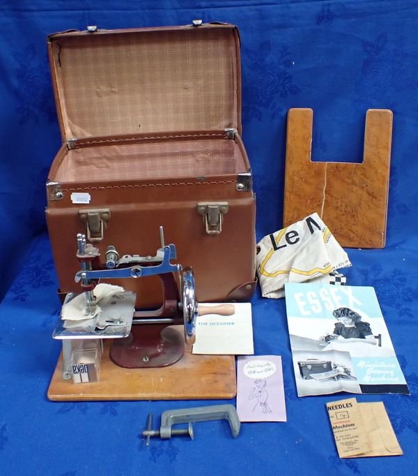 A 'ESSEX' MINIATURE SEWING MACHINE