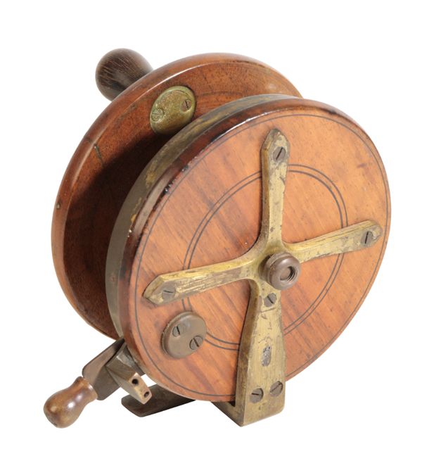 A RARE EARLY WOODEN BRASS STAR-BACK SEA FISHING REEL