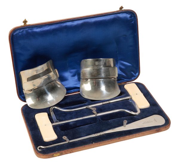 PEEL & CO, LONDON: A VICTORIAN SILVER-PLATED BOOT PULL SET