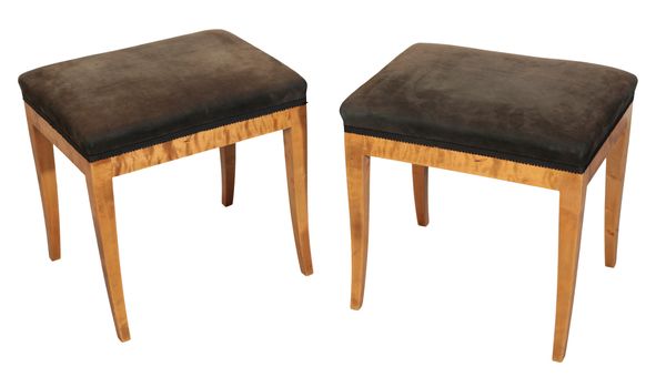 A PAIR OF KERELIAN BIRCH BEIDEMEIR STOOLS