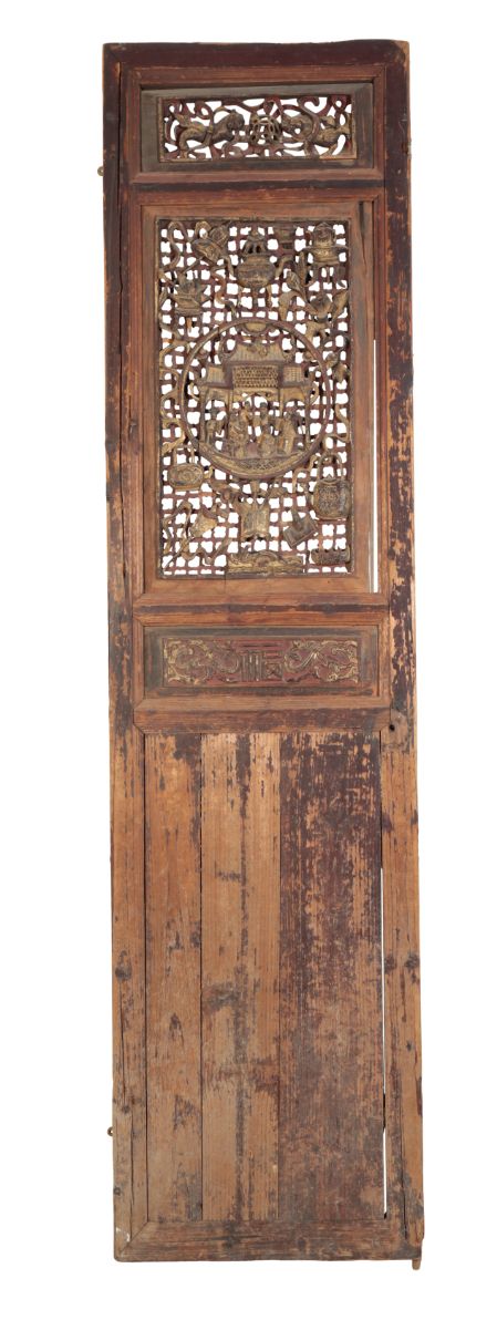 A CHINESE CARVED, PARCEL-GILT AND POLYCHROME DOOR