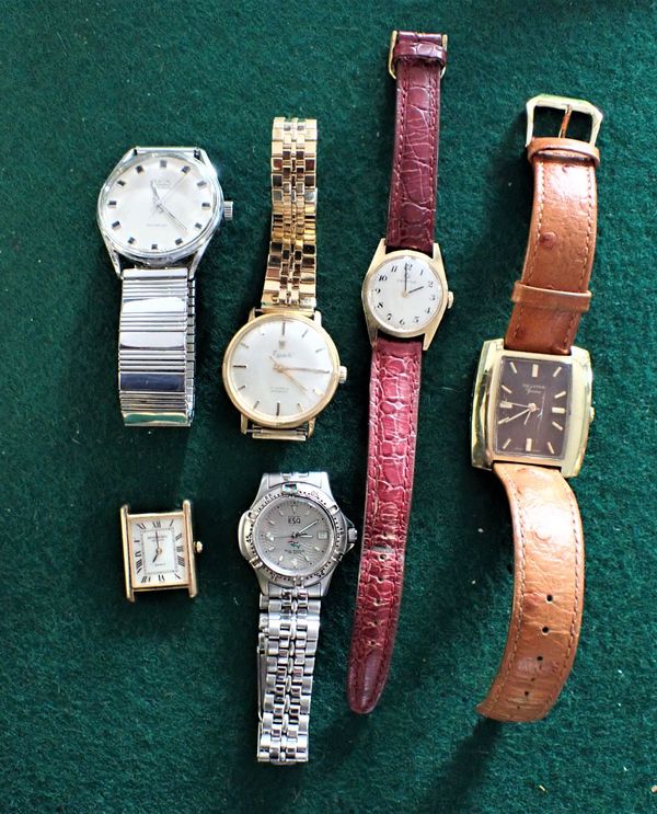 A COLLECTION OF WRIST WATCHES