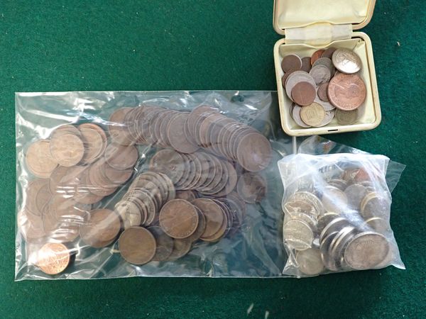 A QUANTITY OF COINS