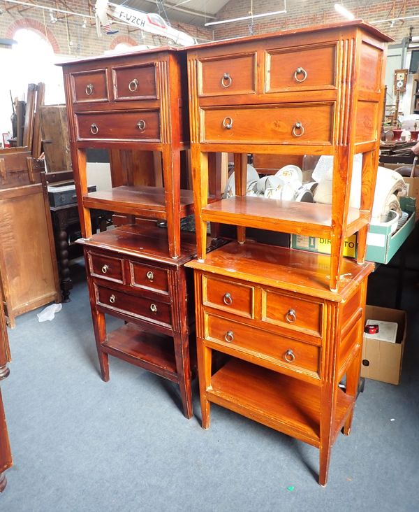 A GROUP OF FOUR SIDE TABLES, WITH DRAWERS