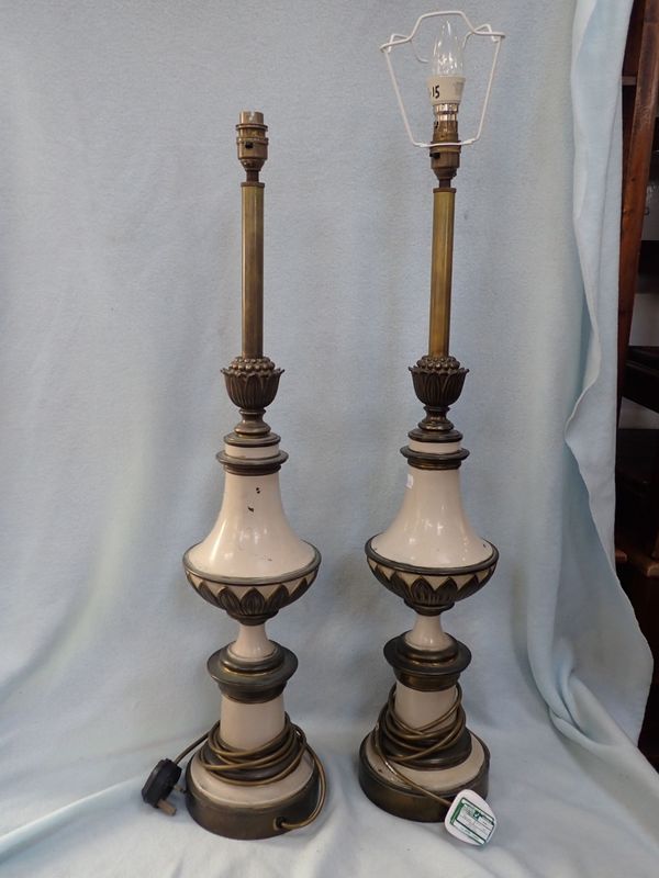 A PAIR OF WHITE-PAINTED BRASS TABLE LAMPS