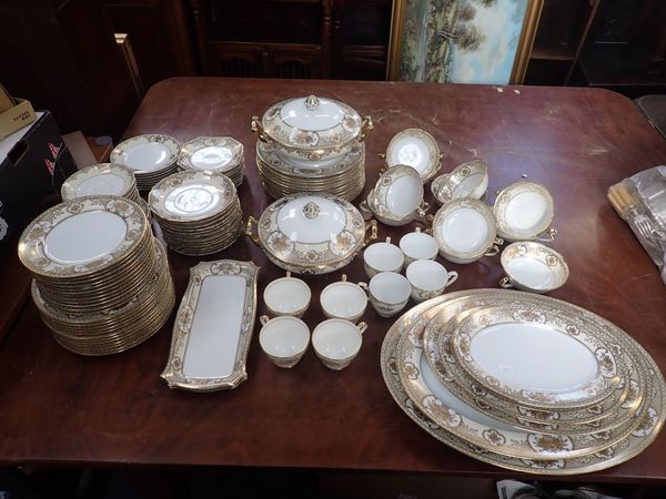 A COLLECTION OF NORITAKI DINNERWARE, WITH GILT DECORATION