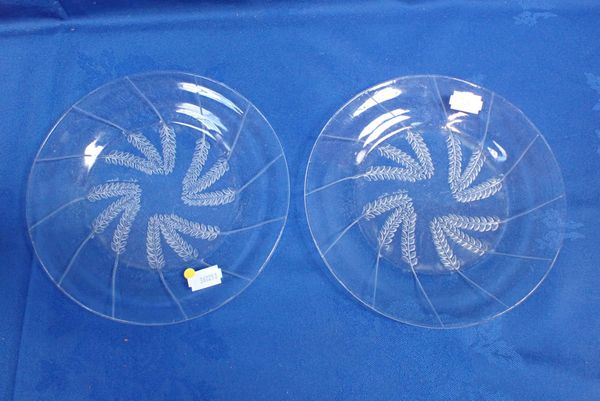 TWO LALIQUE 'WHEAT' DECORATED PLATES