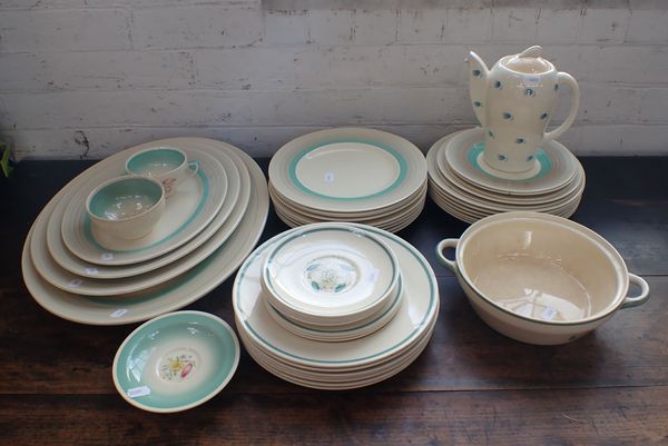 A COLLECTION OF SUSIE COOPER DINNERWARE