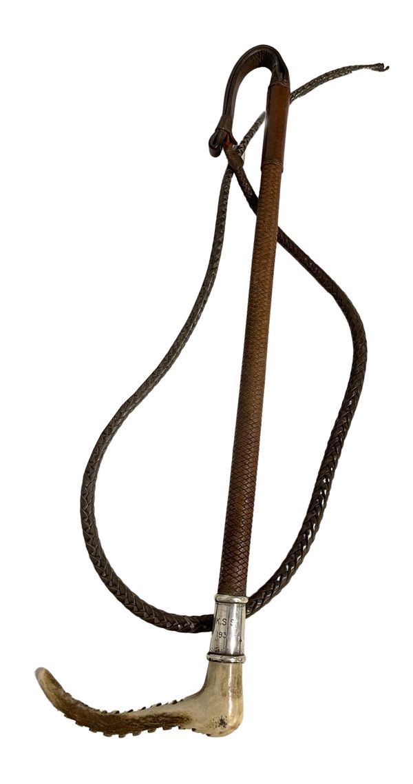 COOK & SONS, LONDON: A GENTLEMAN'S HUNTING WHIP