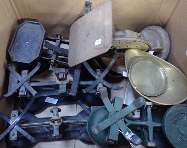 A COLLECTION OF DOMESTIC WEIGHING SCALES