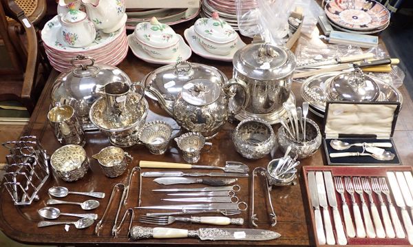 A COLLECTION OF SILVER PLATED DOMESTIC WARES