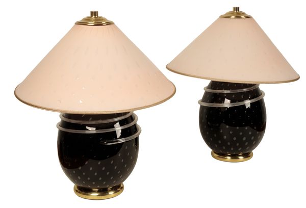 A PAIR OF MID-CENTURY GLASS TABLE LAMPS