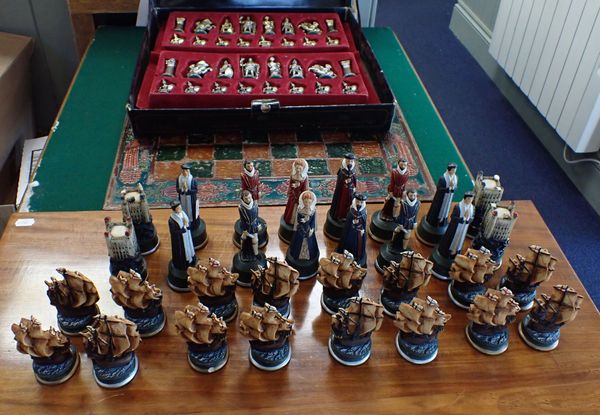 MANOPOULOS CHESS SET