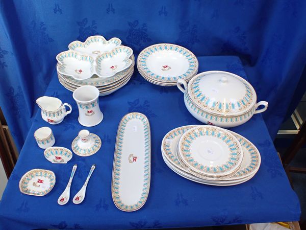 'TITANIC' INTEREST: A QUANTITY OF REPLICA WHITE STAR LINE DINNER WARES